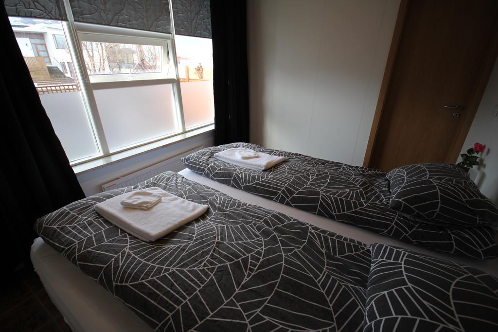 Hamrahlith 9 Guesthouse กรุนดาร์ฟยอรด์เดอร์ ภายนอก รูปภาพ