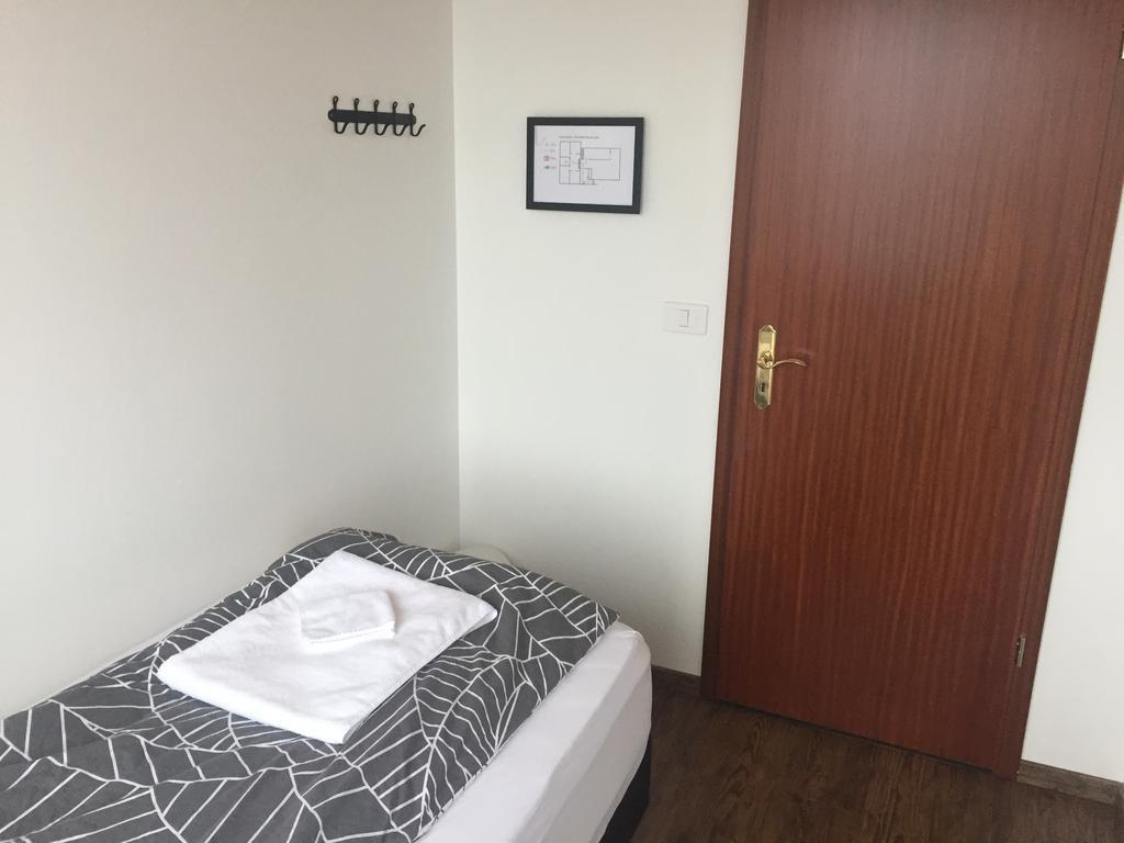 Hamrahlith 9 Guesthouse กรุนดาร์ฟยอรด์เดอร์ ภายนอก รูปภาพ